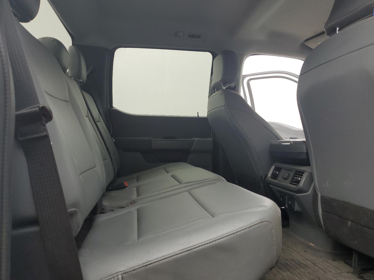 2022 Ford F150 Lightning Pro VIN: 1FT6W1EV5NWG06529 Lot: 90594305