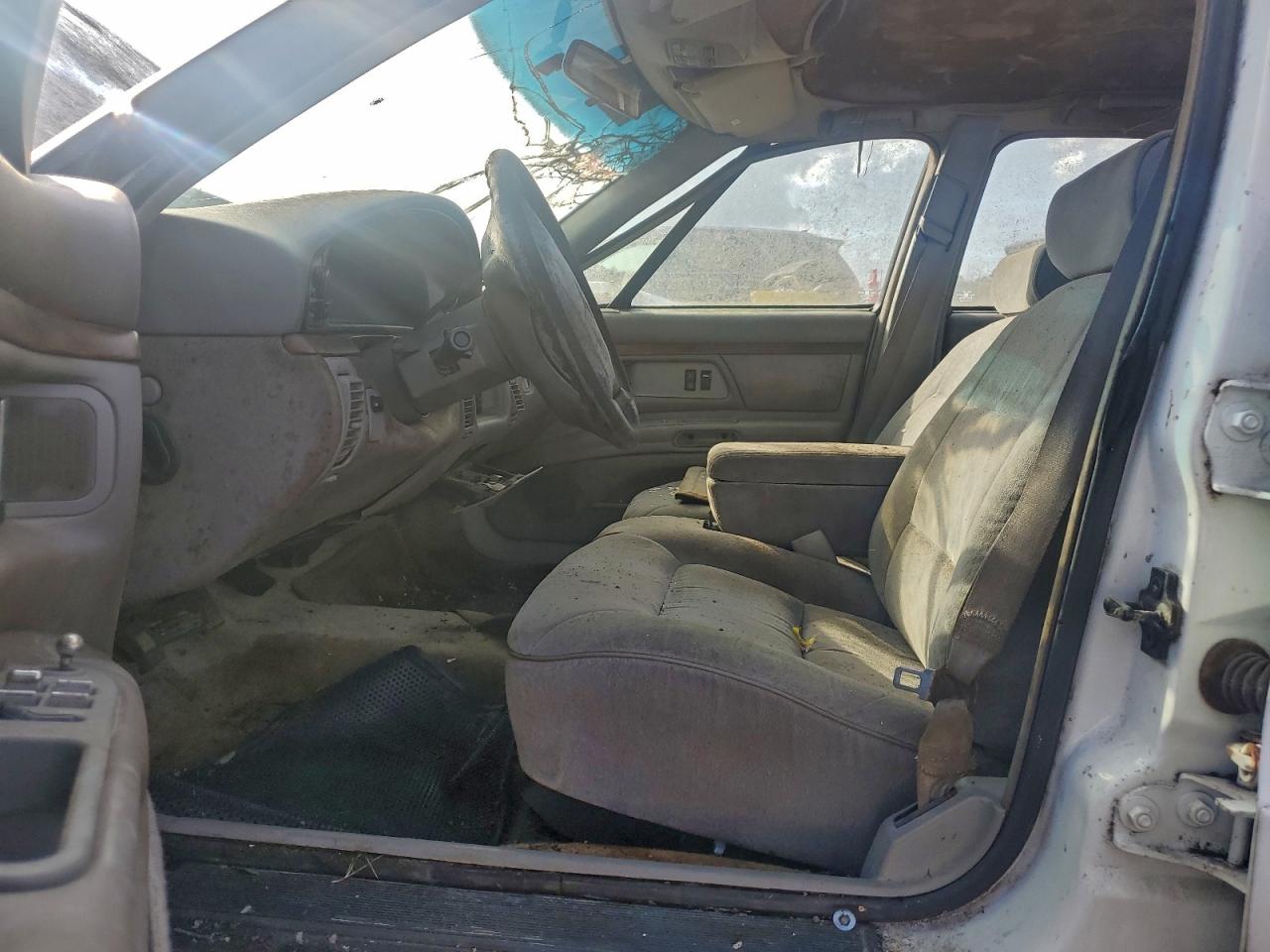 1997 Oldsmobile 88 Base VIN: 1G3HN52K8V4808242 Lot: 90514455