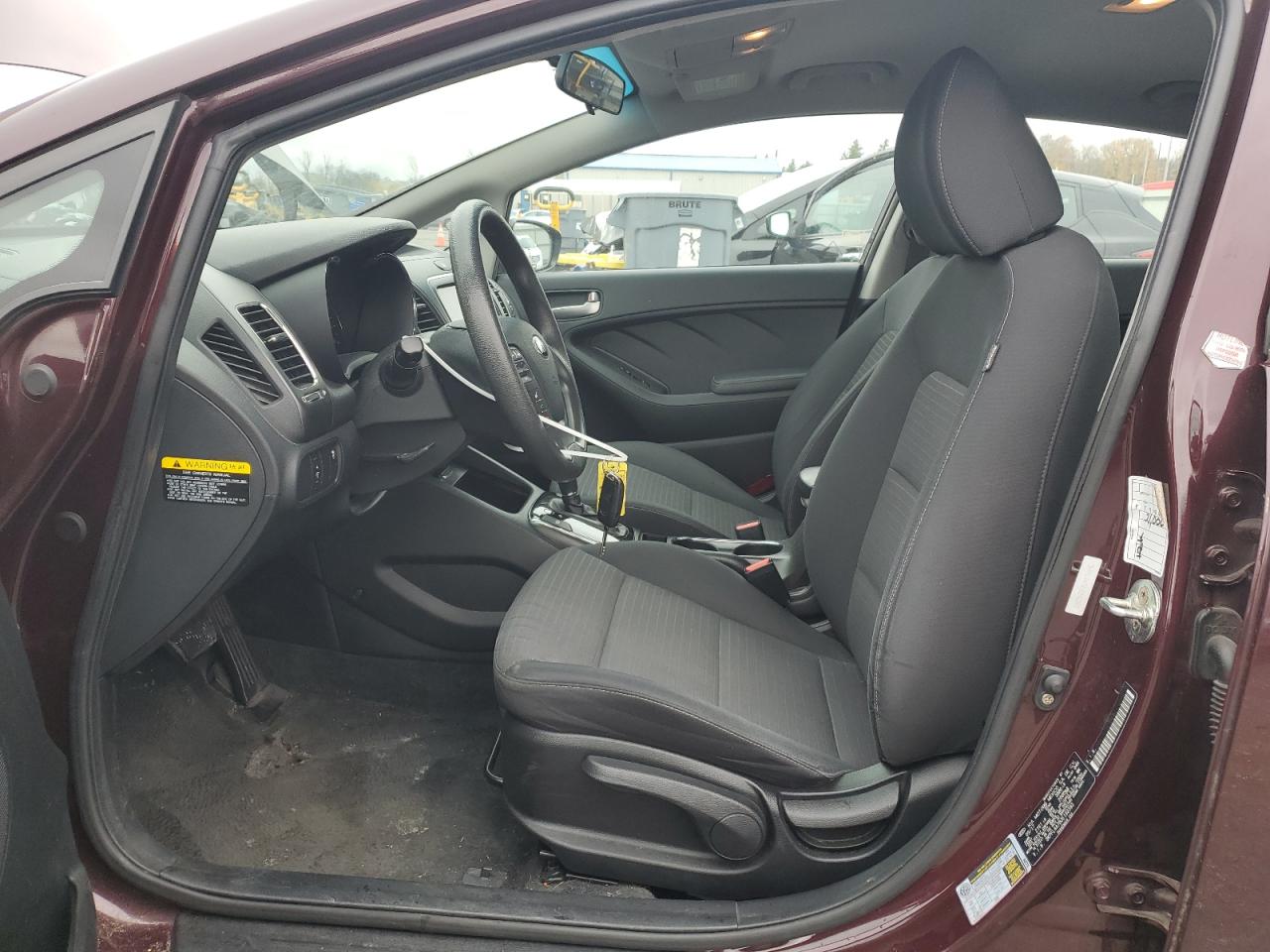 2018 Kia Forte Lx VIN: 3KPFL4A78JE192393 Lot: 92074075