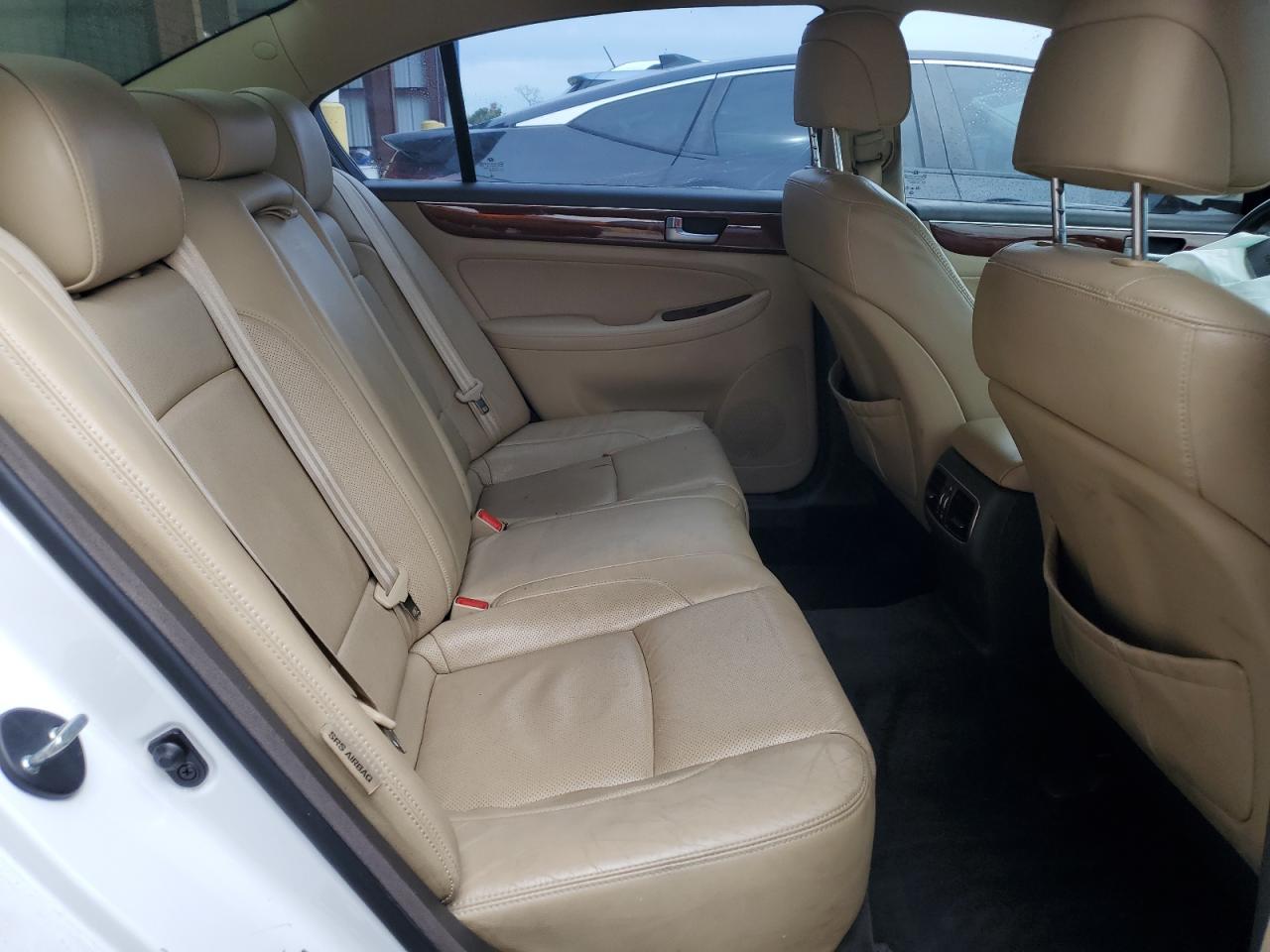 2013 Hyundai Genesis 3.8L VIN: KMHGC4DD5DU210372 Lot: 91720175