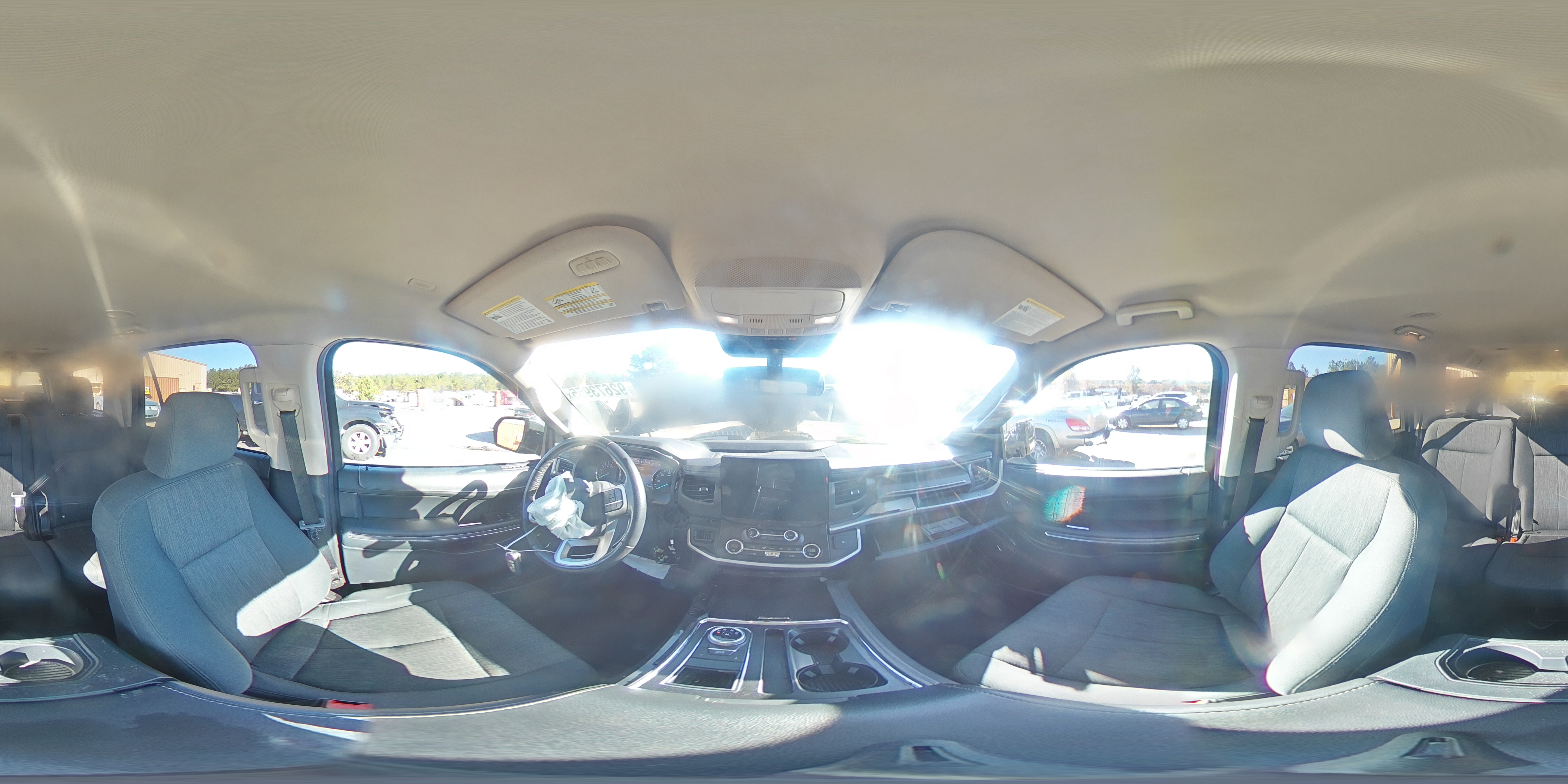 2022 Ford Expedition Xlt VIN: 1FMJU1HTXNEA41173 Lot: 92673955