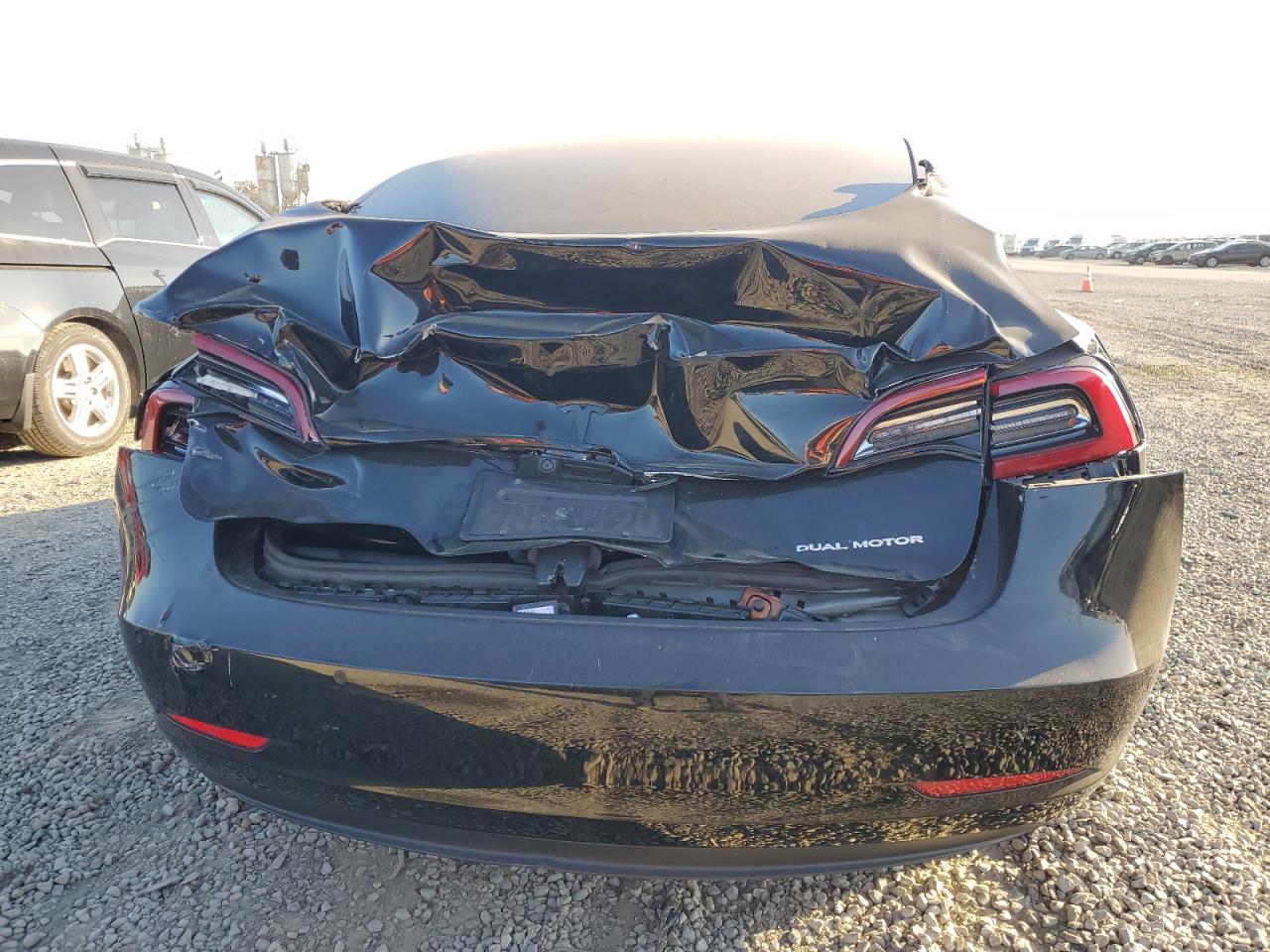 2022 Tesla Model 3 VIN: 5YJ3E1EB0NF323438 Lot: 90819655