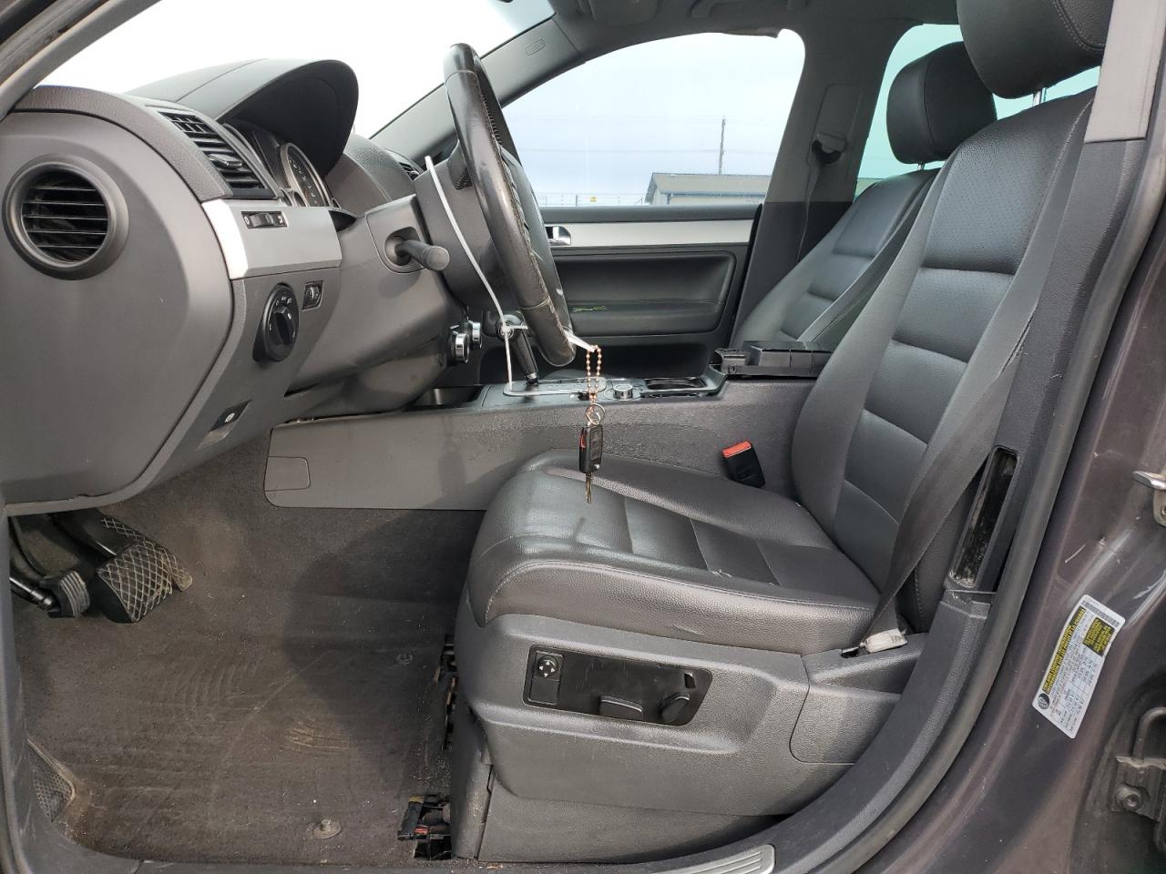 2009 Volkswagen Touareg 2 V6 VIN: WVGBE77L89D013938 Lot: 90881985