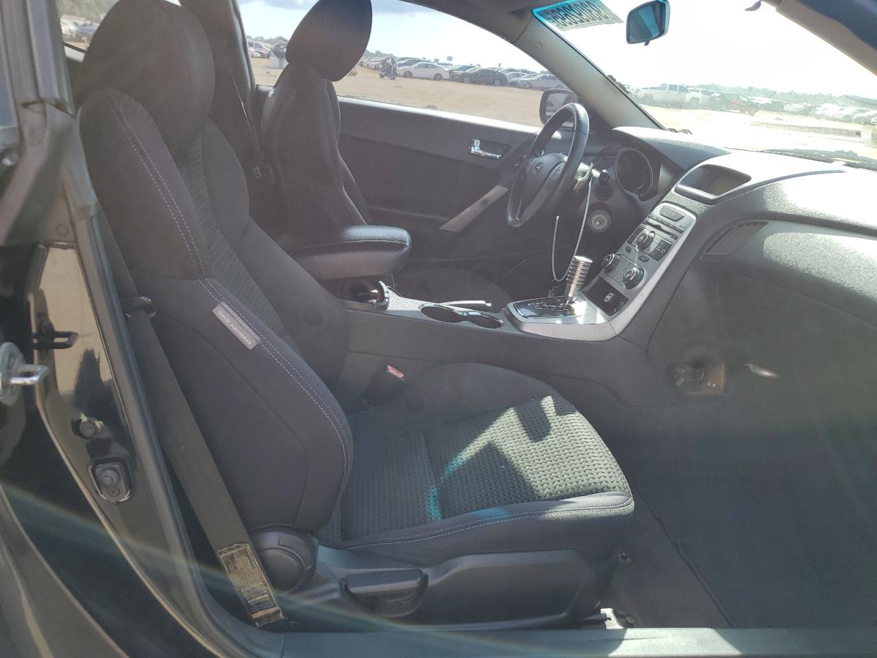 2010 Hyundai Genesis Coupe 2.0T VIN: KMHHT6KD7AU017784 Lot: 93092695