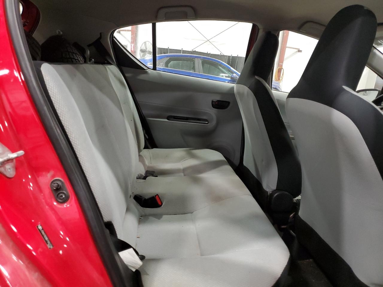 2013 Toyota Prius C VIN: JTDKDTB38D1552738 Lot: 92690405