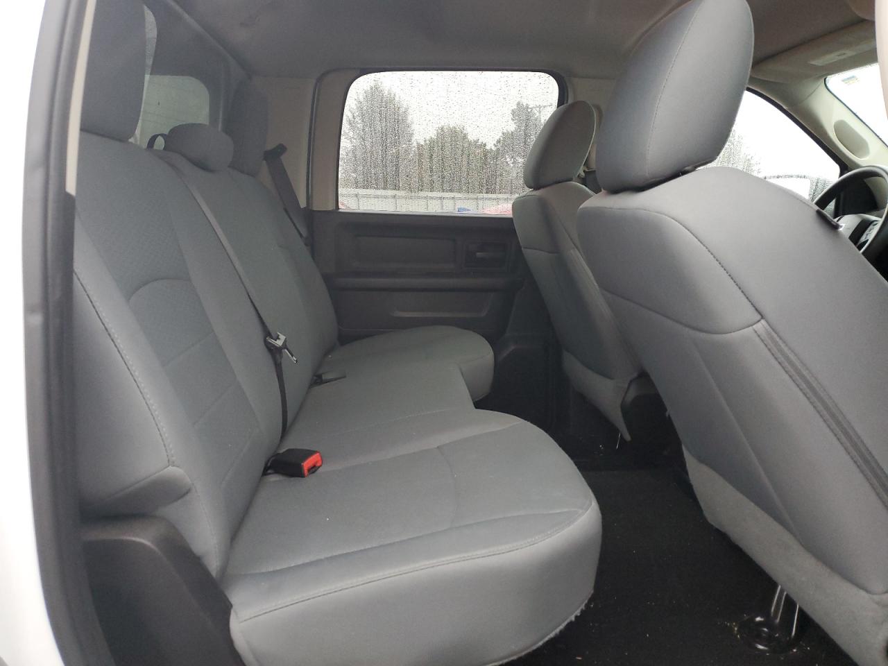 2015 Ram 1500 St VIN: 1C6RR7KG2FS672033 Lot: 91552005