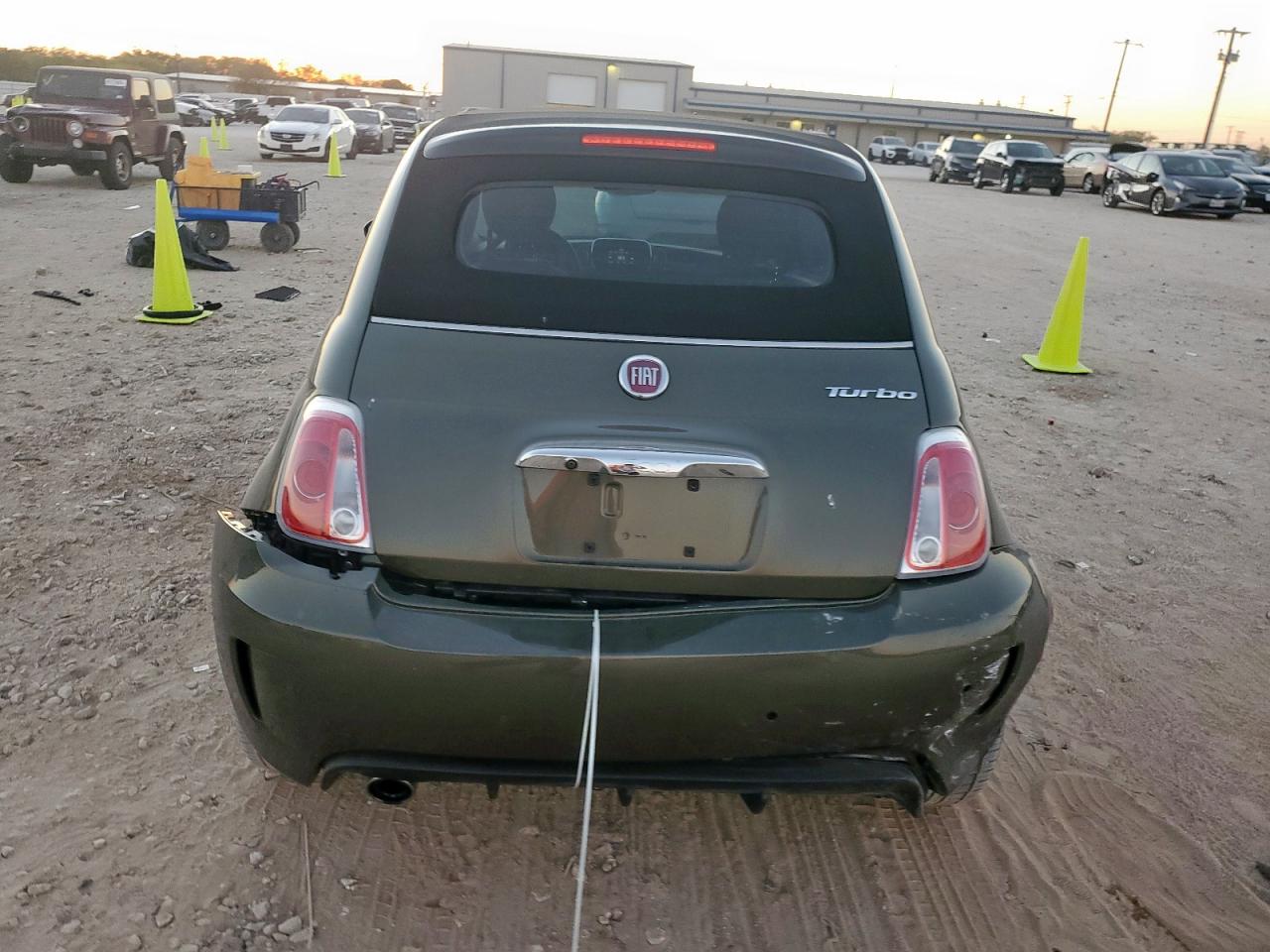 2018 Fiat 500 Pop VIN: 3C3CFFLH6JT377652 Lot: 91832395