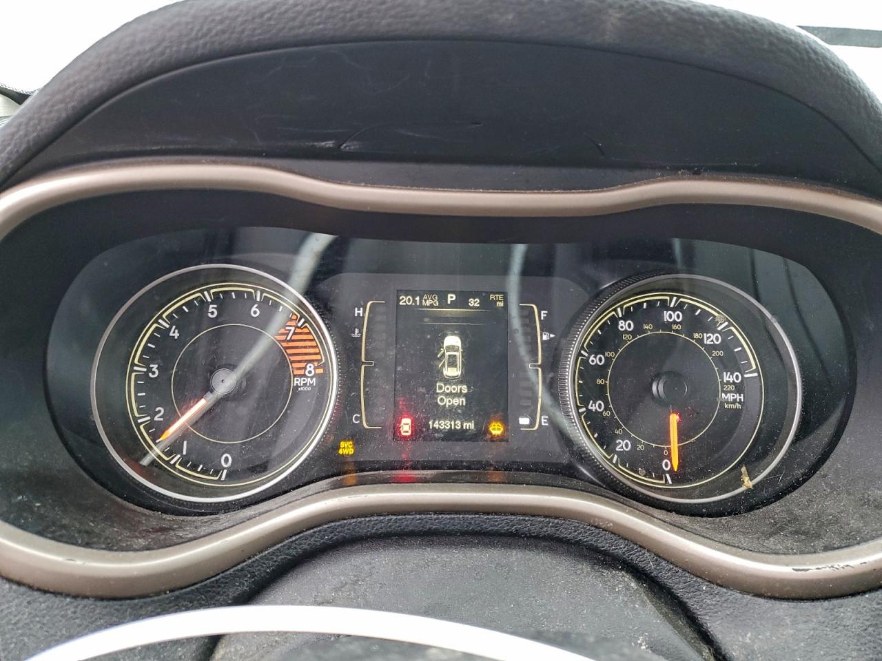 2016 Jeep Cherokee Latitude VIN: 1C4PJMCS1GW245445 Lot: 92267015