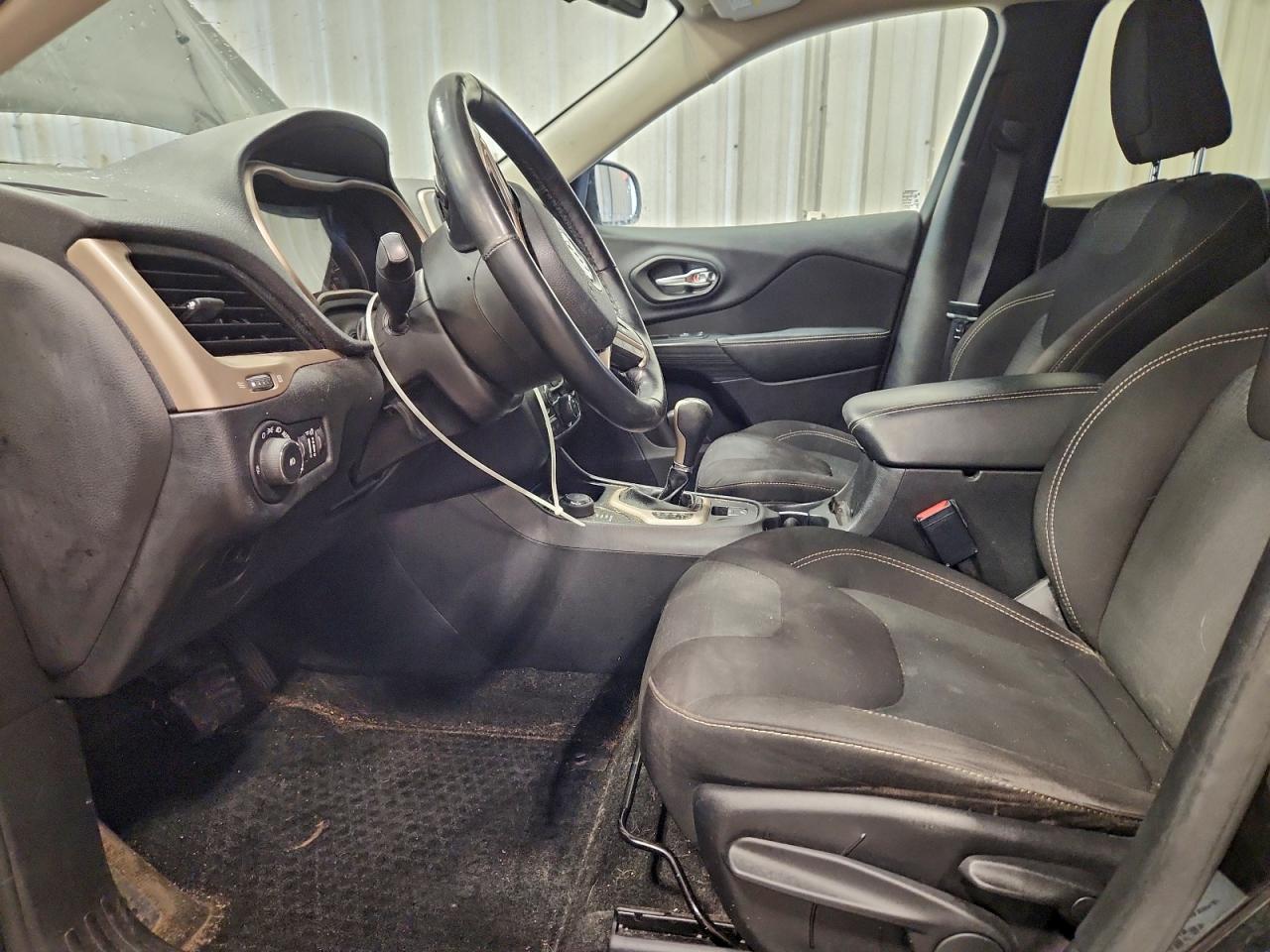 2016 Jeep Cherokee Latitude VIN: 1C4PJMCB3GW156167 Lot: 94194455