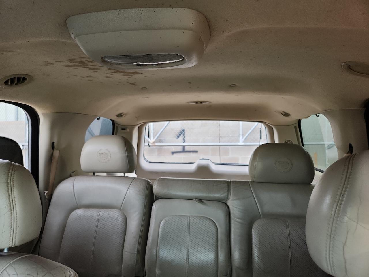 2002 Cadillac Escalade Luxury VIN: 1GYEK63N12R197005 Lot: 93096265