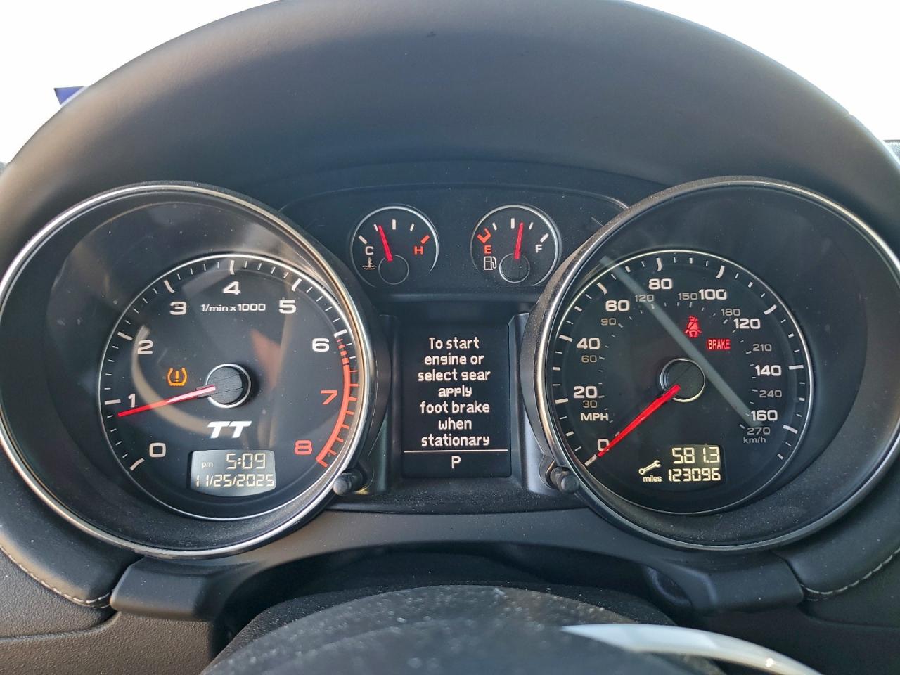 2011 Audi Tt Premium VIN: TRUBFAFK7B1026717 Lot: 93493875