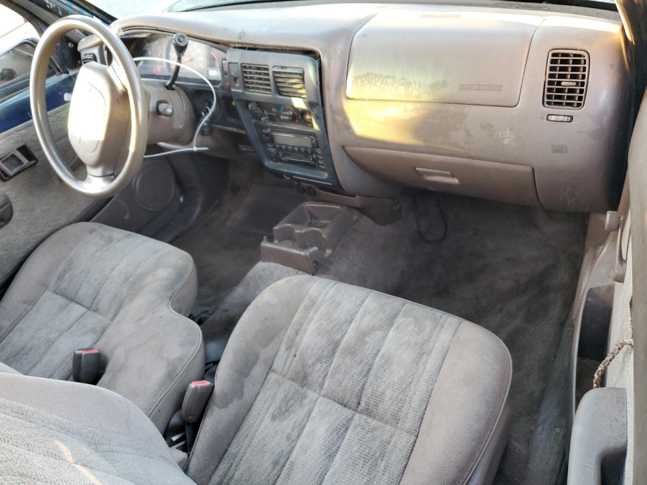 1998 Toyota Tacoma Xtracab VIN: 4TAVL52N8WZ070705 Lot: 93143405