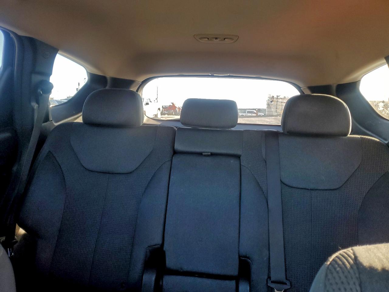 2020 Hyundai Santa Fe Sel VIN: 5NMS33AD3LH188617 Lot: 94386165