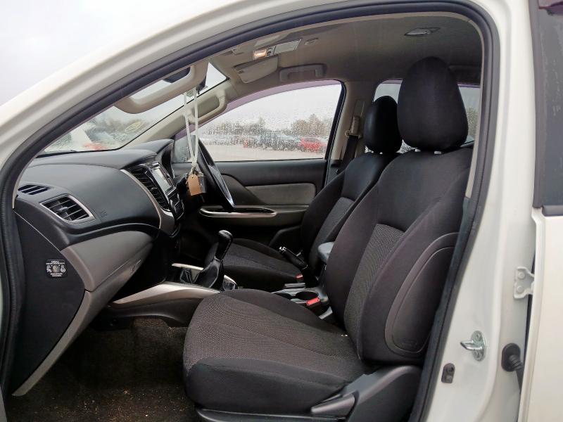 2015 MITSUBISHI L200 DOUBLE CAB DI-D 178 TITAN 4WD