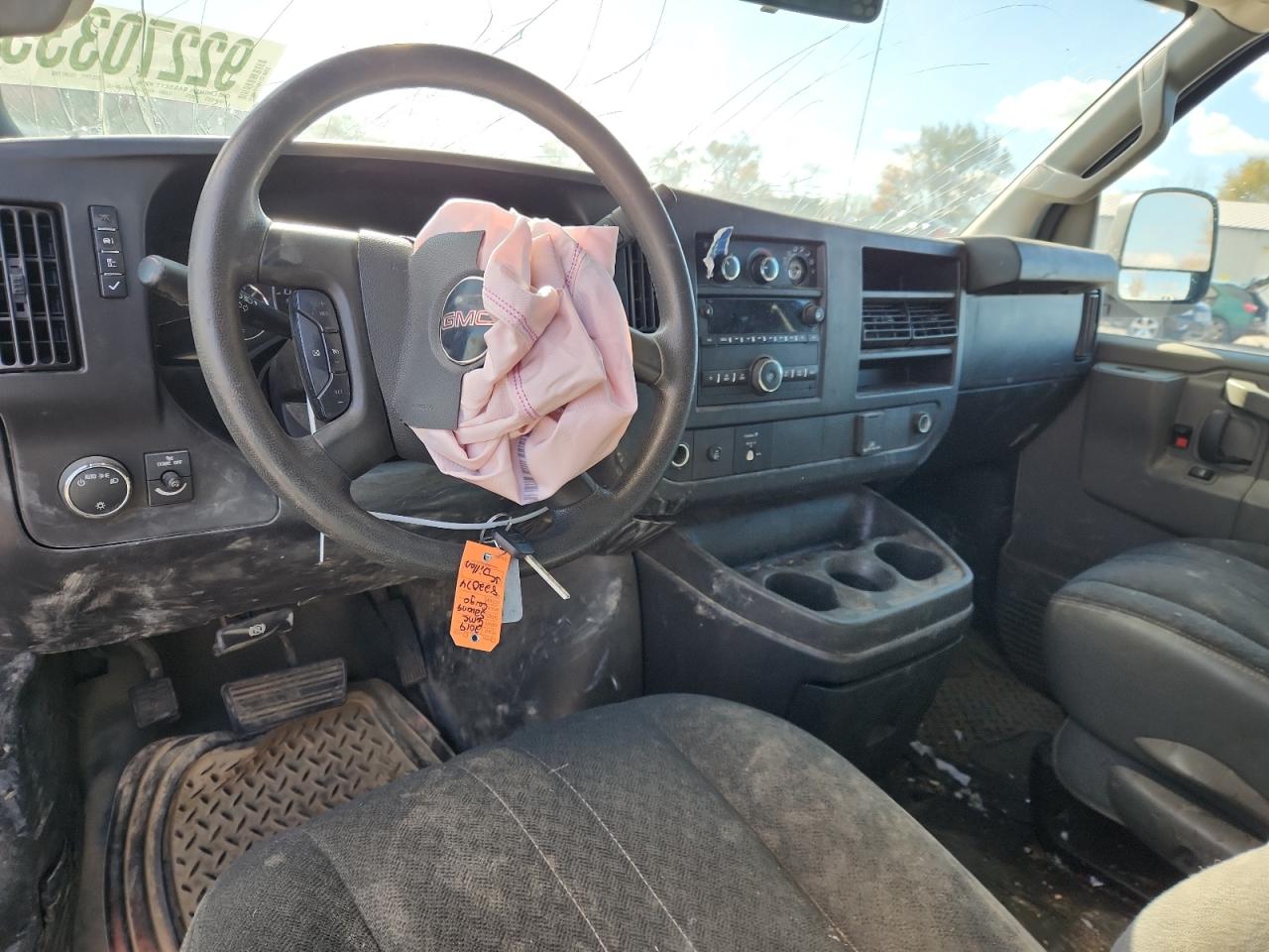 2019 GMC Savana G2500 VIN: 1GTW7AFGXK1236216 Lot: 92270335