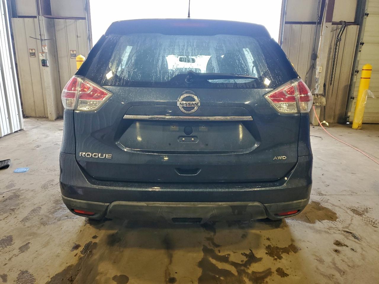 2016 Nissan Rogue S VIN: KNMAT2MV5GP688995 Lot: 93774105