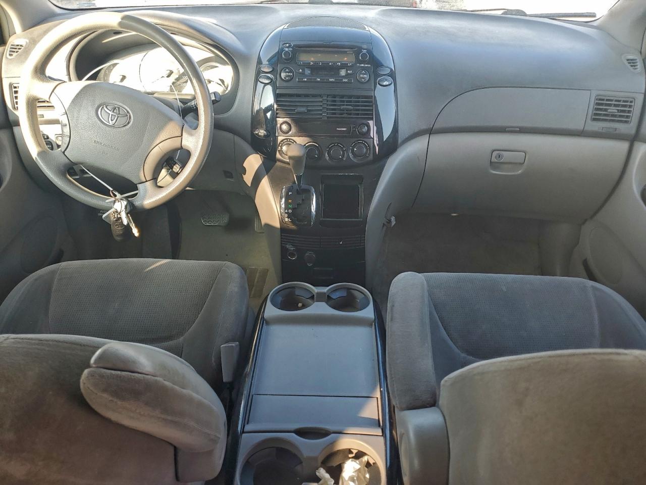 2004 Toyota Sienna Ce VIN: 5TDZA23C84S173581 Lot: 94078455