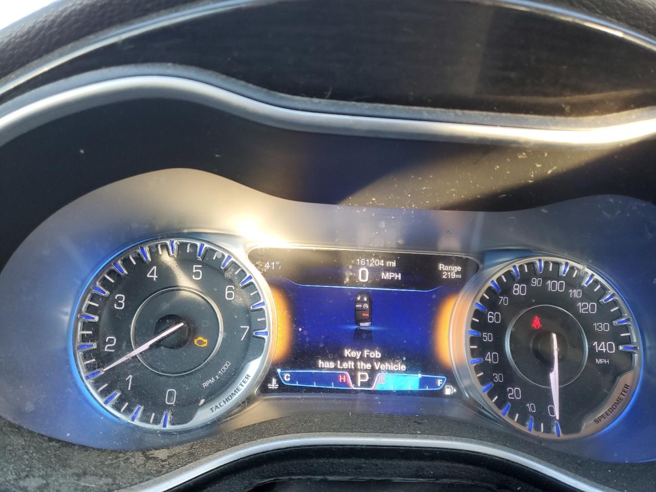 2015 Chrysler 200 C VIN: 1C3CCCCB6FN577604 Lot: 93447265