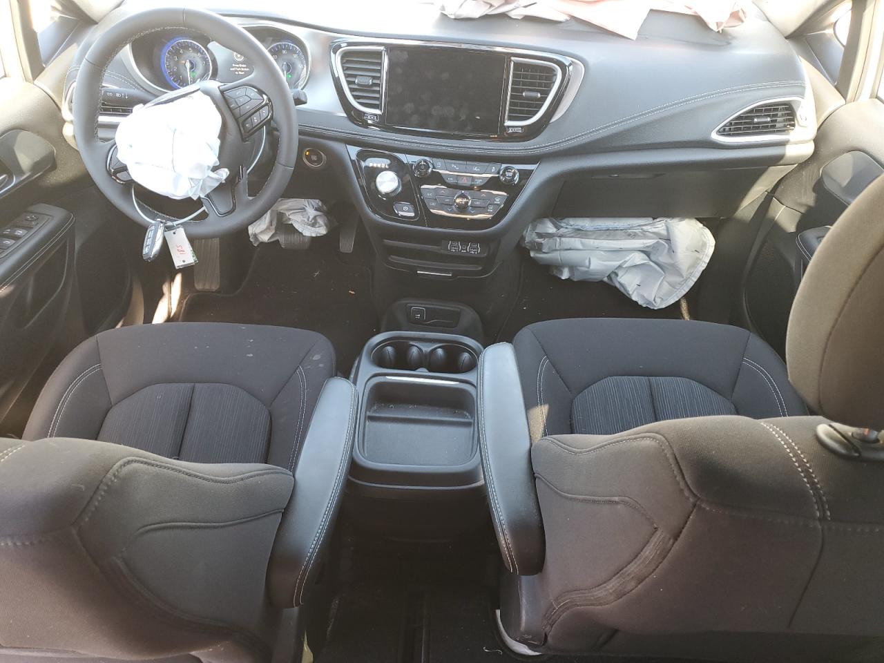 2023 Chrysler Pacifica Touring VIN: 2C4RC1FG8PR500741 Lot: 90796885