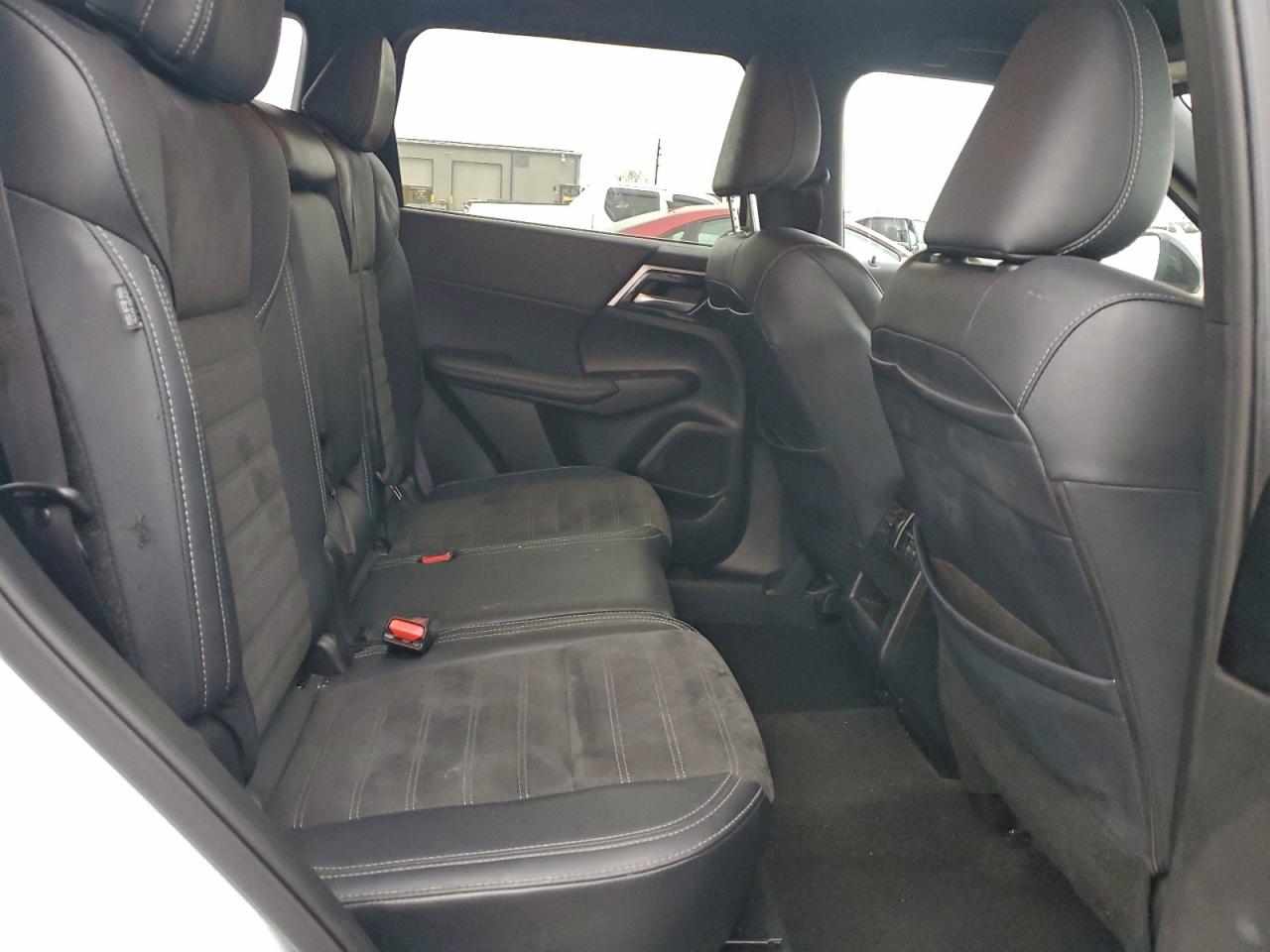 2024 Mitsubishi Outlander Se VIN: JA4J4VA80RZ046537 Lot: 94035595