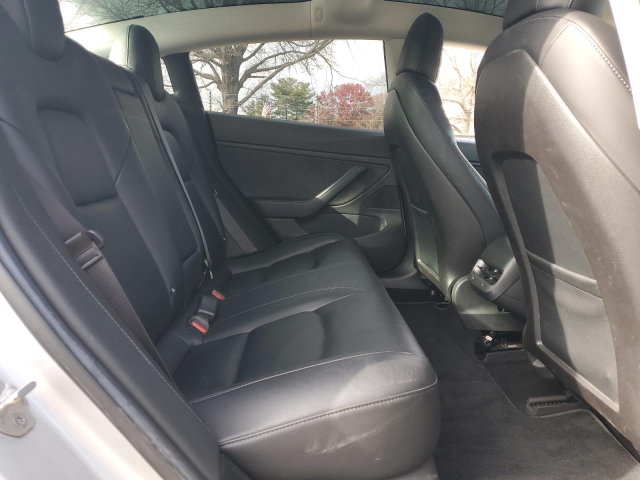 2018 Tesla Model 3 VIN: 5YJ3E1EB7JF054476 Lot: 91881235