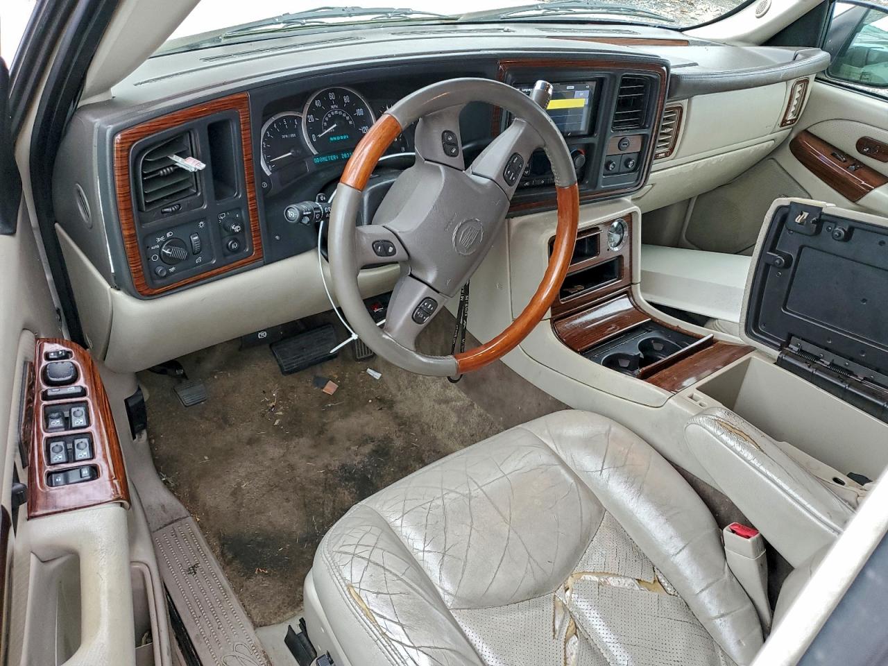 2003 Cadillac Escalade Luxury VIN: 1GYEK63N23R285501 Lot: 93771855