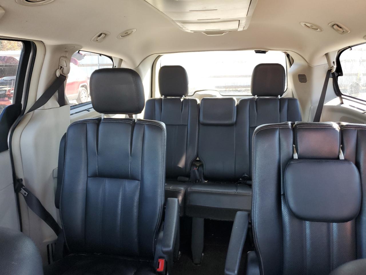 2014 Chrysler Town & Country Touring L VIN: 2C4RC1CG8ER407946 Lot: 92801845