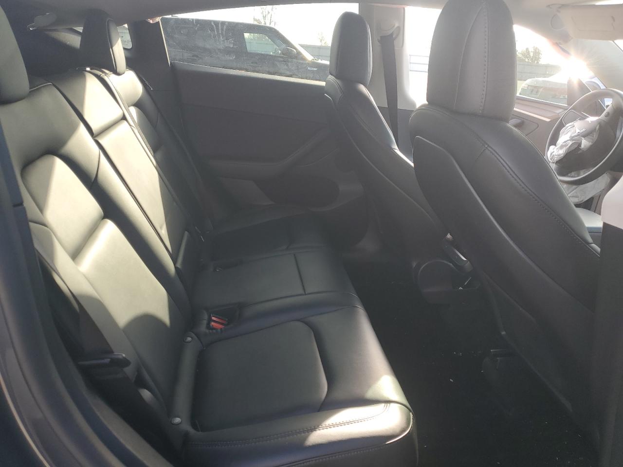 2022 Tesla Model Y VIN: 7SAYGDEF5NF531502 Lot: 93368495