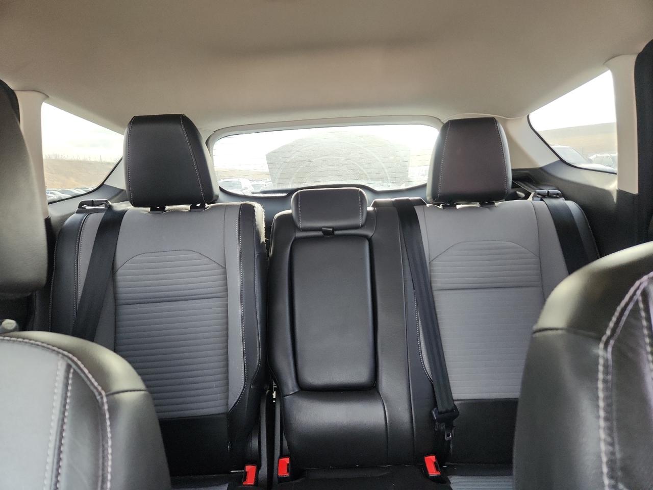 2017 Ford Escape Se VIN: 1FMCU9GD4HUF00614 Lot: 93751365