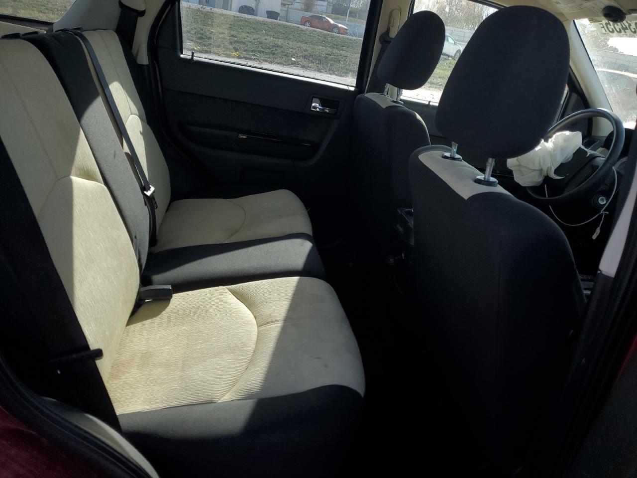 2008 Mazda Tribute I VIN: 4F2CZ02Z28KM01970 Lot: 92453455