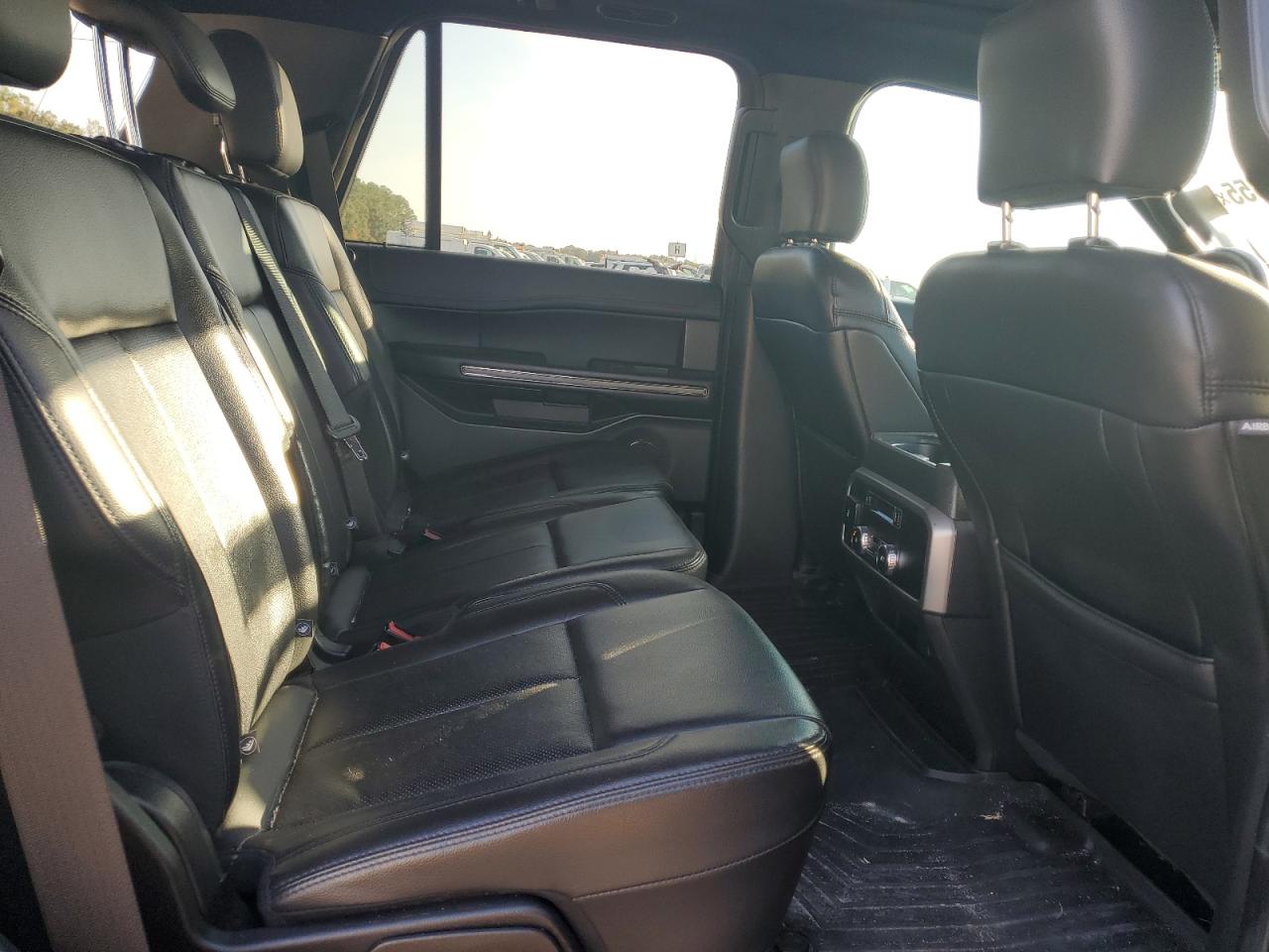 2020 Ford Expedition Xlt VIN: 1FMJU1HT2LEA55890 Lot: 92400355