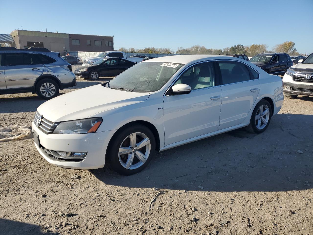2015 Volkswagen Passat S white null gas 1VWAS7A38FC112596 photo #1