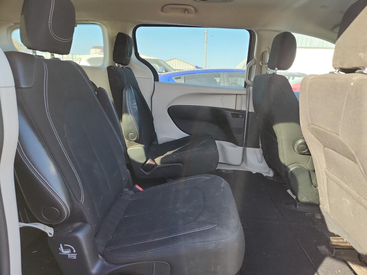 2021 Chrysler Voyager Lx VIN: 2C4RC1CG0MR558374 Lot: 92728775