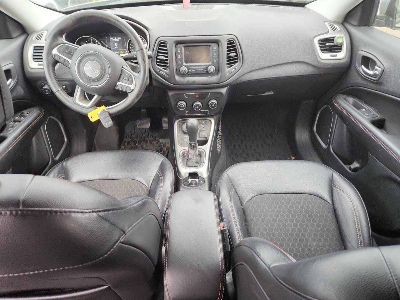 2018 Jeep Compass Latitude VIN: 3C4NJDBBXJT453748 Lot: 92019775