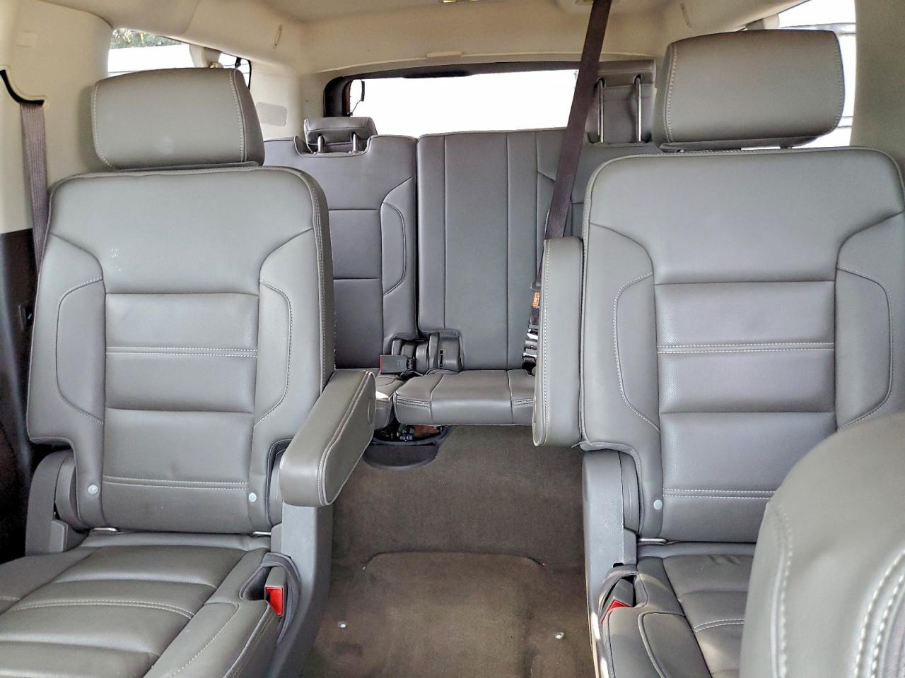 2018 GMC Yukon Xl Denali VIN: 1GKS1HKJ1JR220260 Lot: 92893585