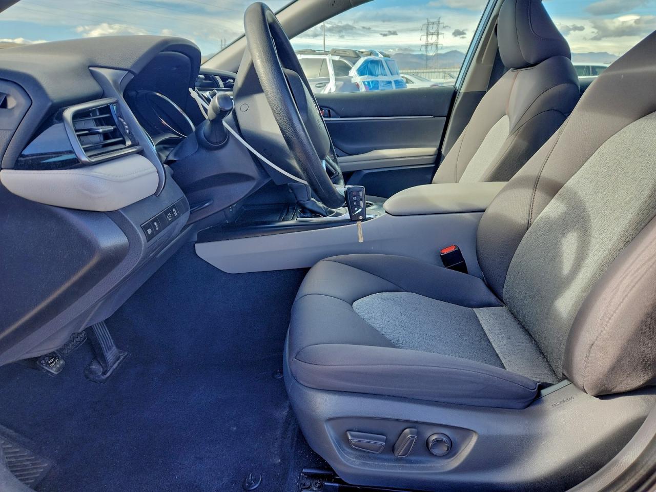 2019 Toyota Camry L VIN: 4T1B11HK2KU178212 Lot: 94184135