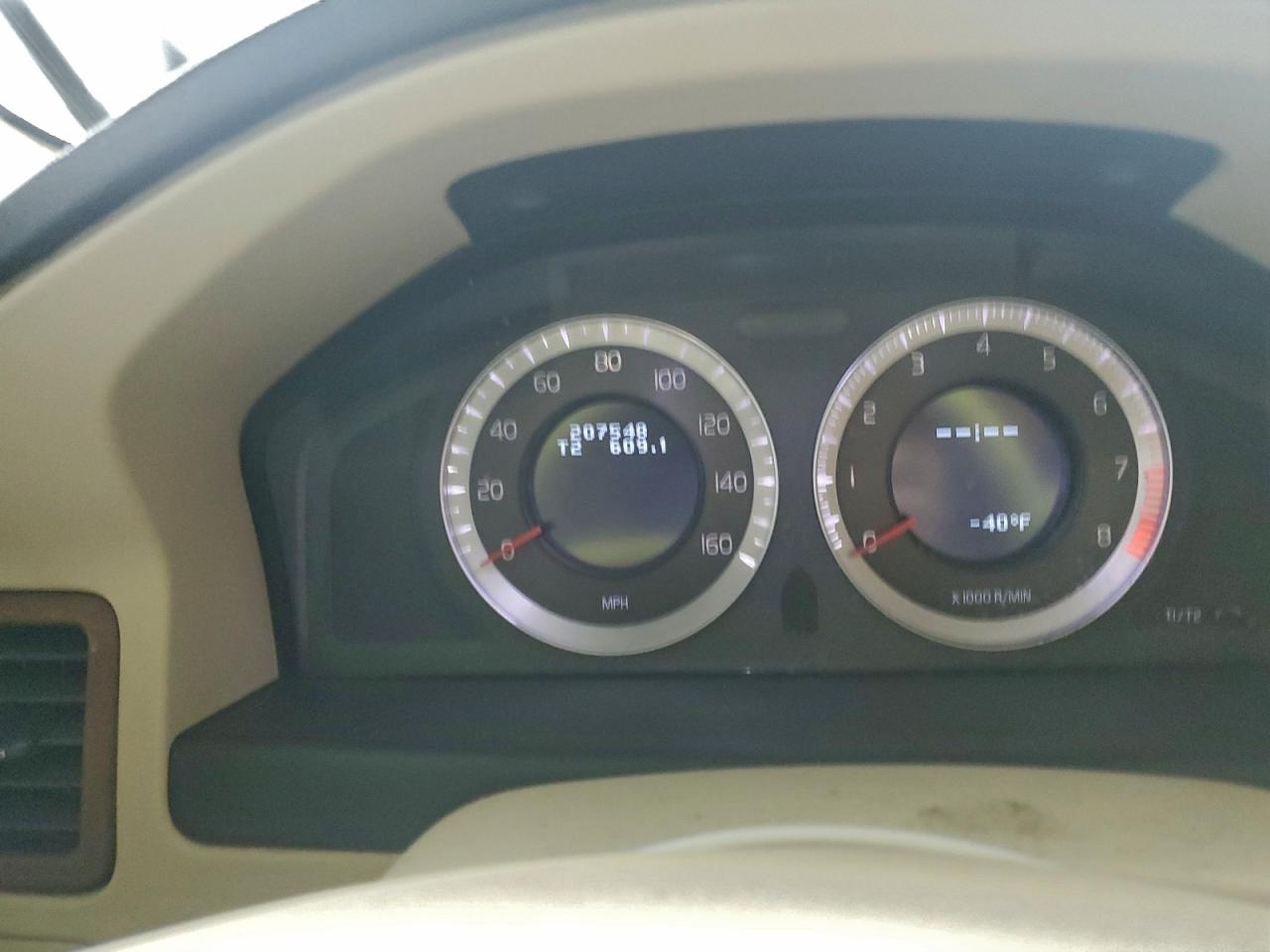 2010 Volvo Xc70 3.2 VIN: YV4982BZ6A1077939 Lot: 94303035