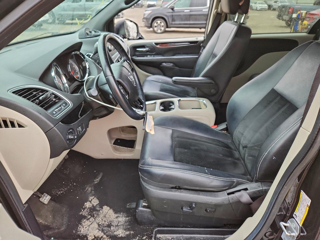 2017 Dodge Grand Caravan Sxt VIN: 2C4RDGCG4HR595885 Lot: 93858145