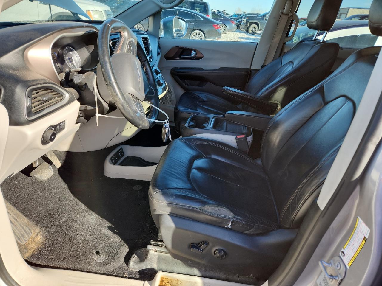 2017 Chrysler Pacifica Touring L VIN: 2C4RC1BG6HR771028 Lot: 91362235