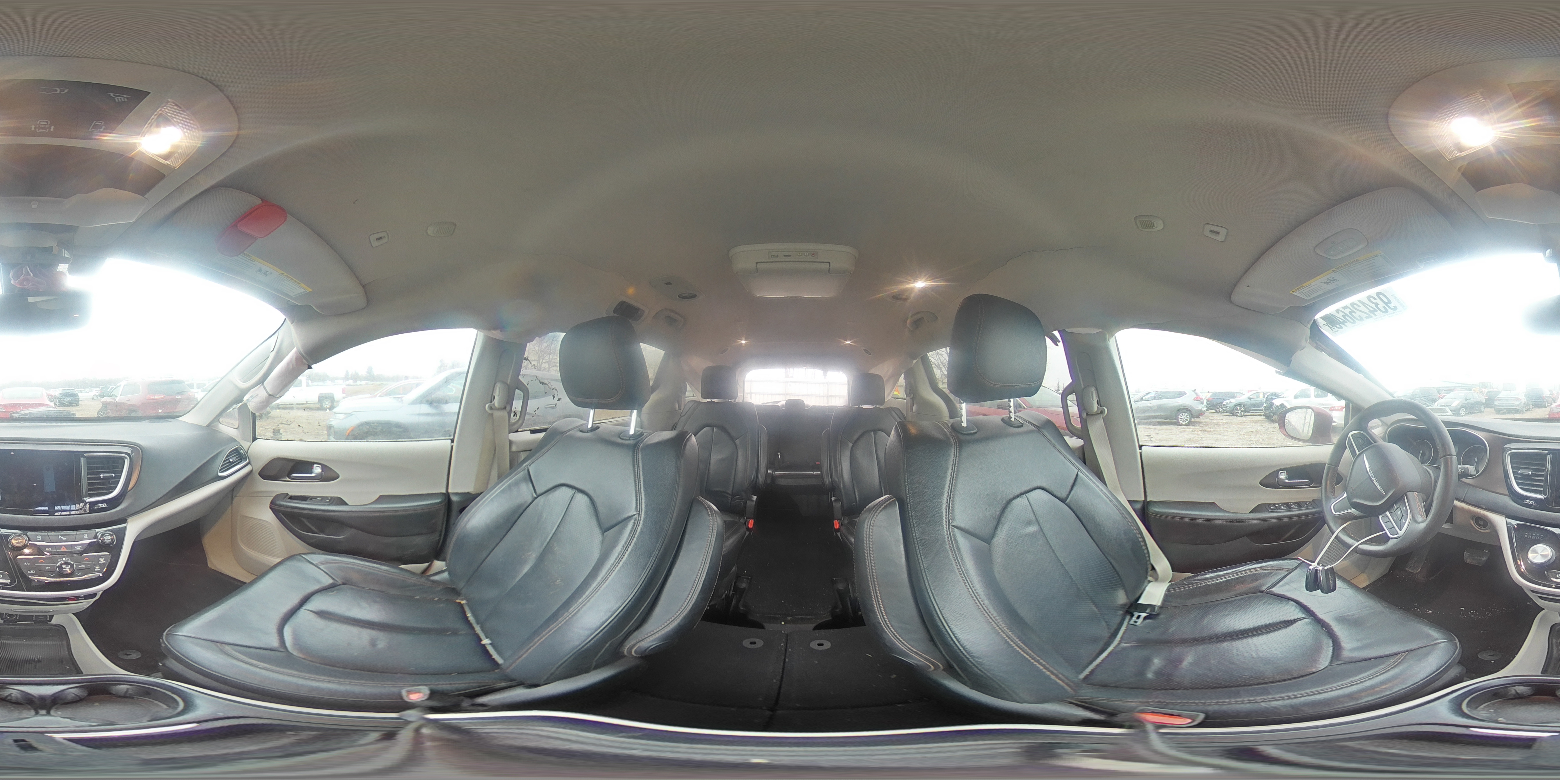 2018 Chrysler Pacifica Touring L VIN: 2C4RC1BG0JR261487 Lot: 93425645