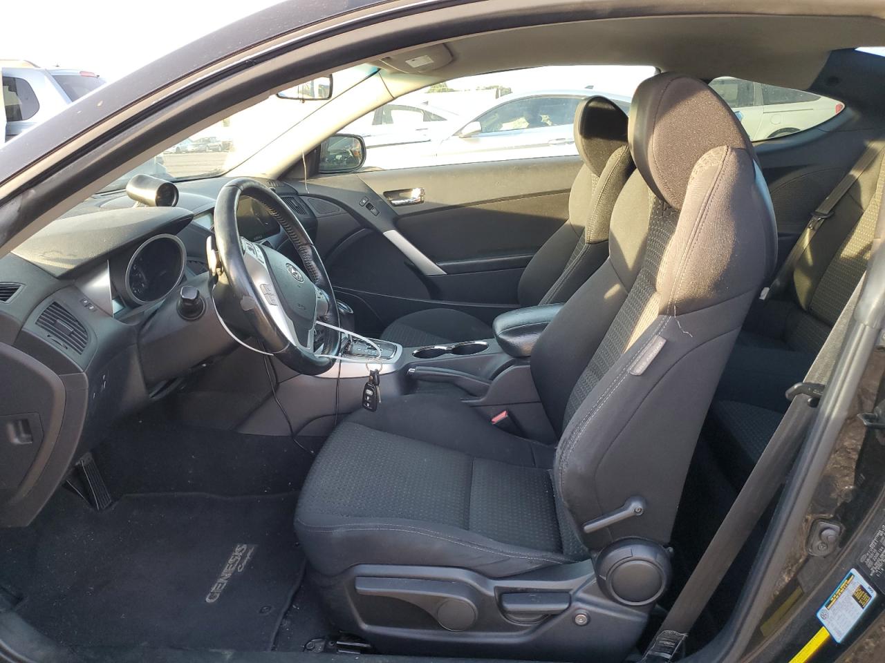2010 Hyundai Genesis Coupe 2.0T VIN: KMHHT6KD8AU042421 Lot: 92451875