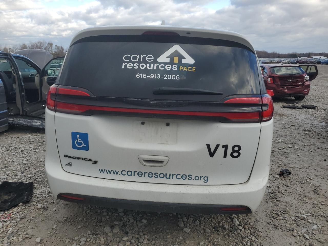 2022 Chrysler Pacifica Touring L VIN: 2C4RC1BG1NR172890 Lot: 92051345