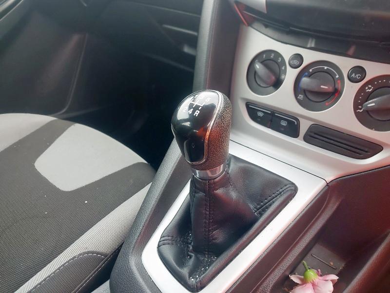 2012 FORD FOCUS 1.6 125 ZETEC 5DR