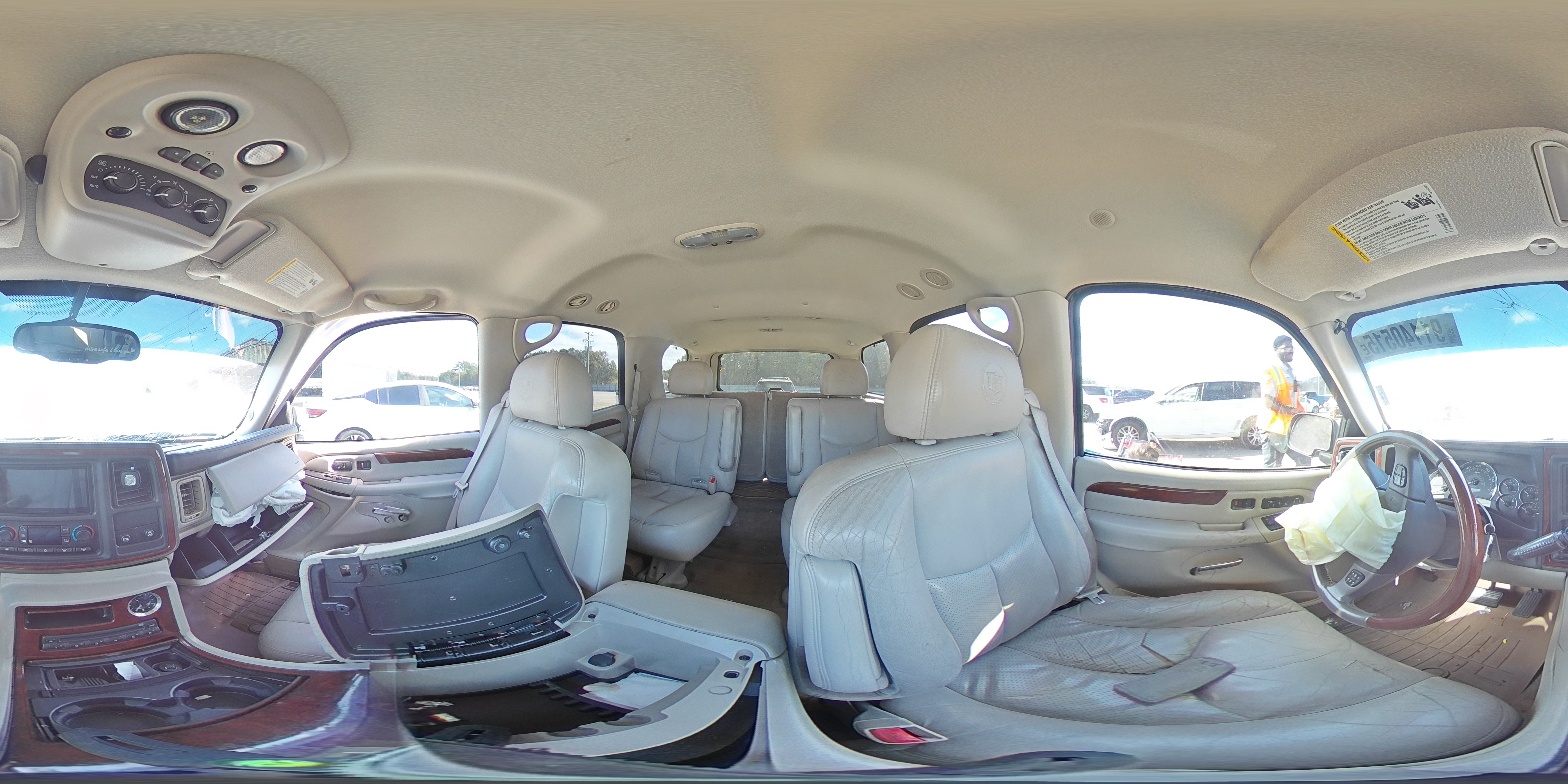 2005 Cadillac Escalade Luxury VIN: 1GYEC63T75R100390 Lot: 91140515