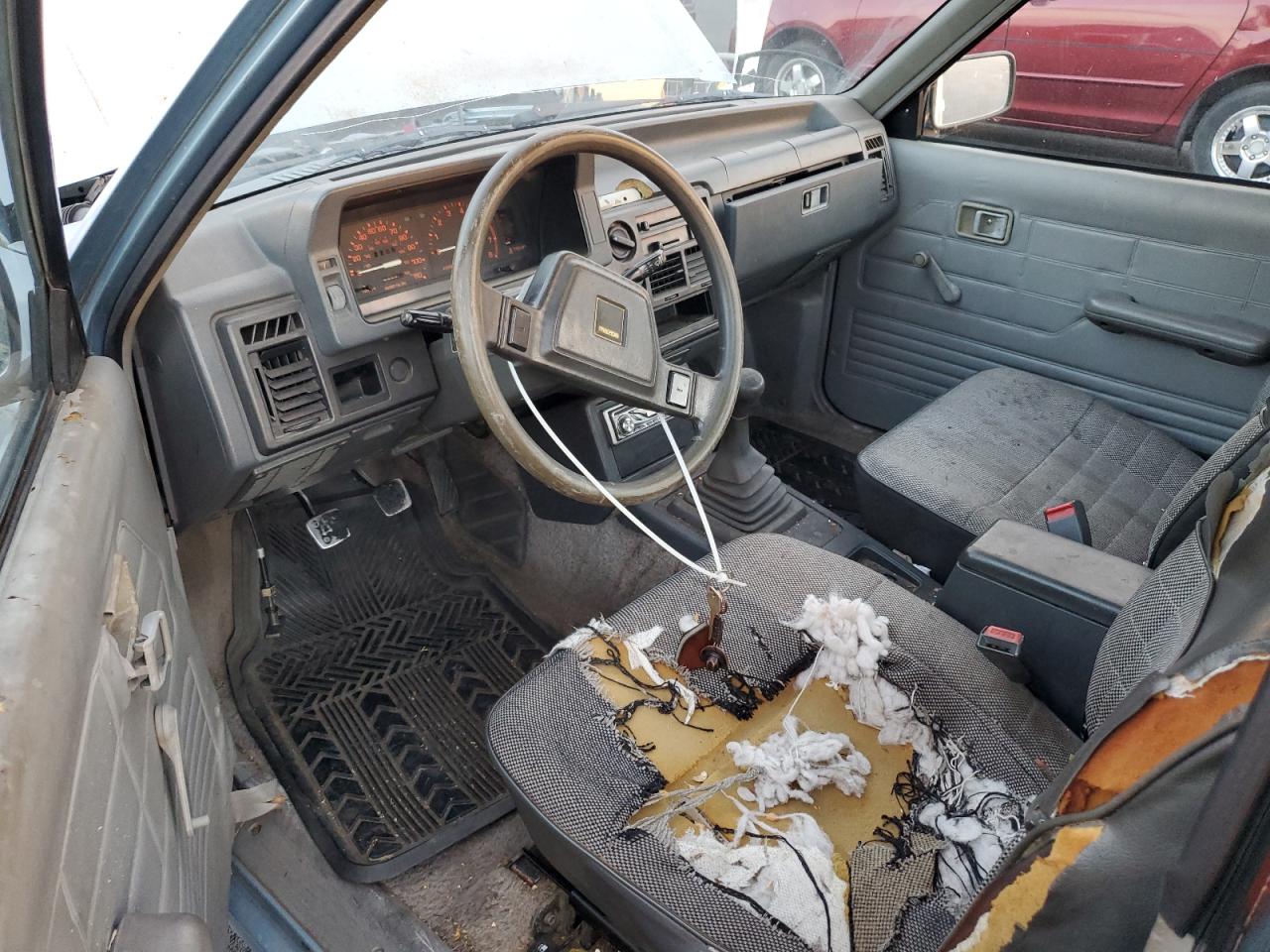 1986 Mazda B2000 Long Bed VIN: JM2UF211XG0629063 Lot: 93174605