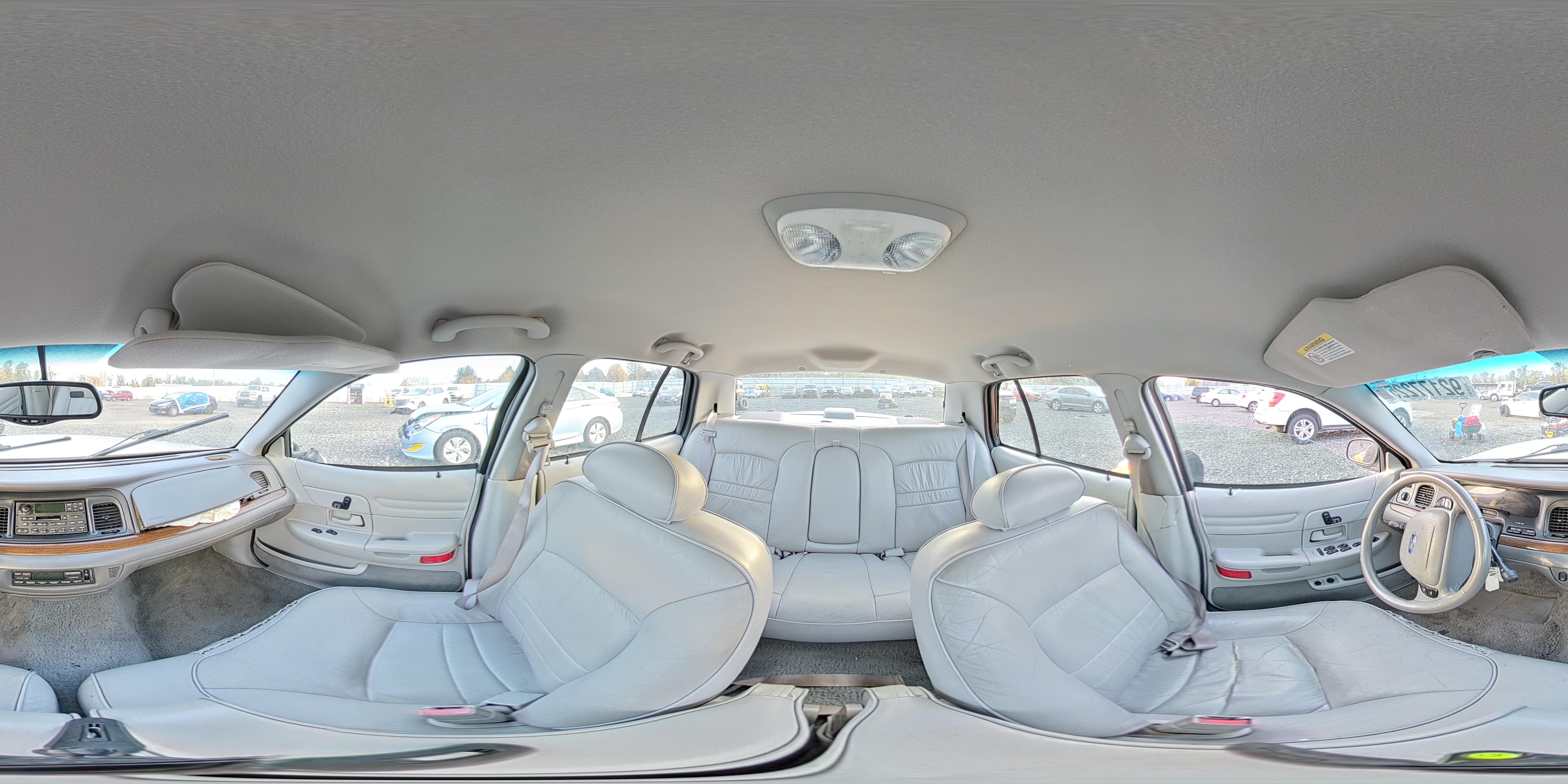 2001 Ford Crown Victoria Lx VIN: 2FAFP74WX1X186121 Lot: 92177225