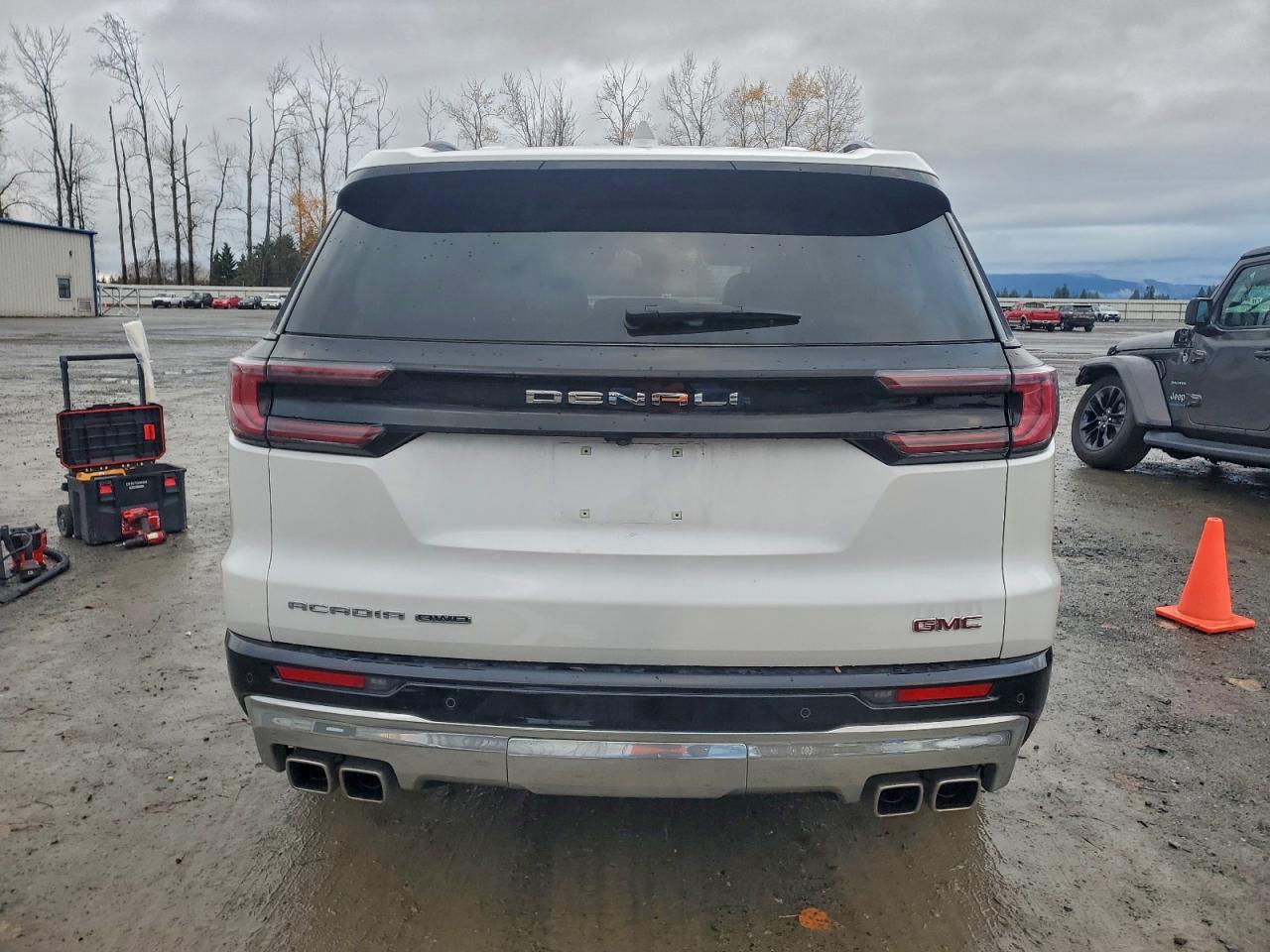 2024 GMC Acadia Denali VIN: 1GKENRKS1RJ167621 Lot: 94104445