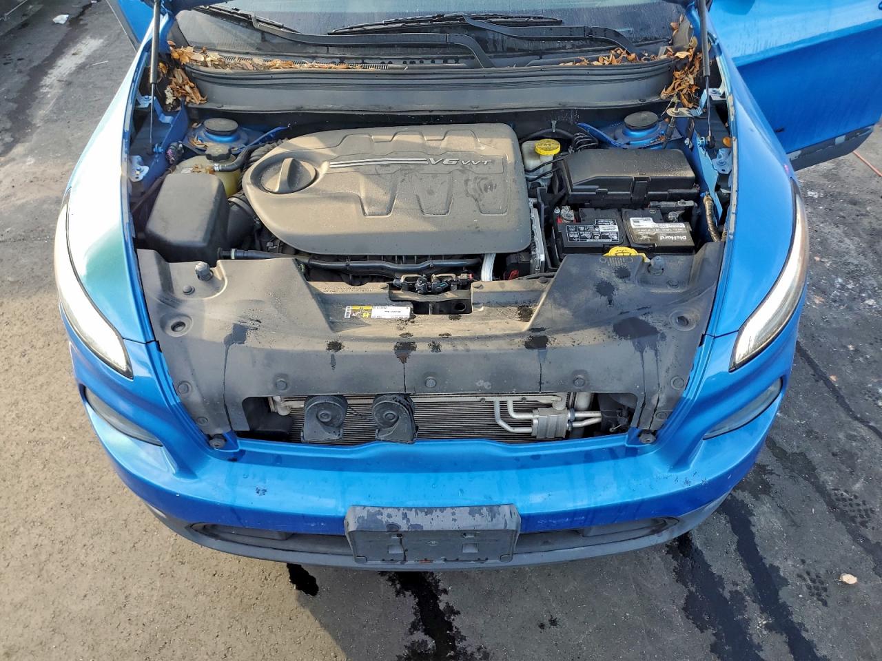 2018 Jeep Cherokee Latitude VIN: 1C4PJLCX5JD577557 Lot: 93675545