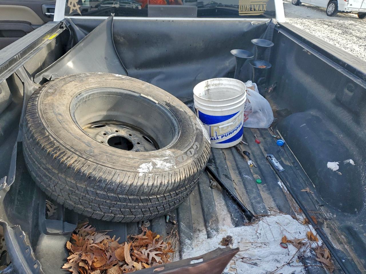 2015 GMC Sierra K2500 Denali VIN: 1GT120E83FF602605 Lot: 93741525