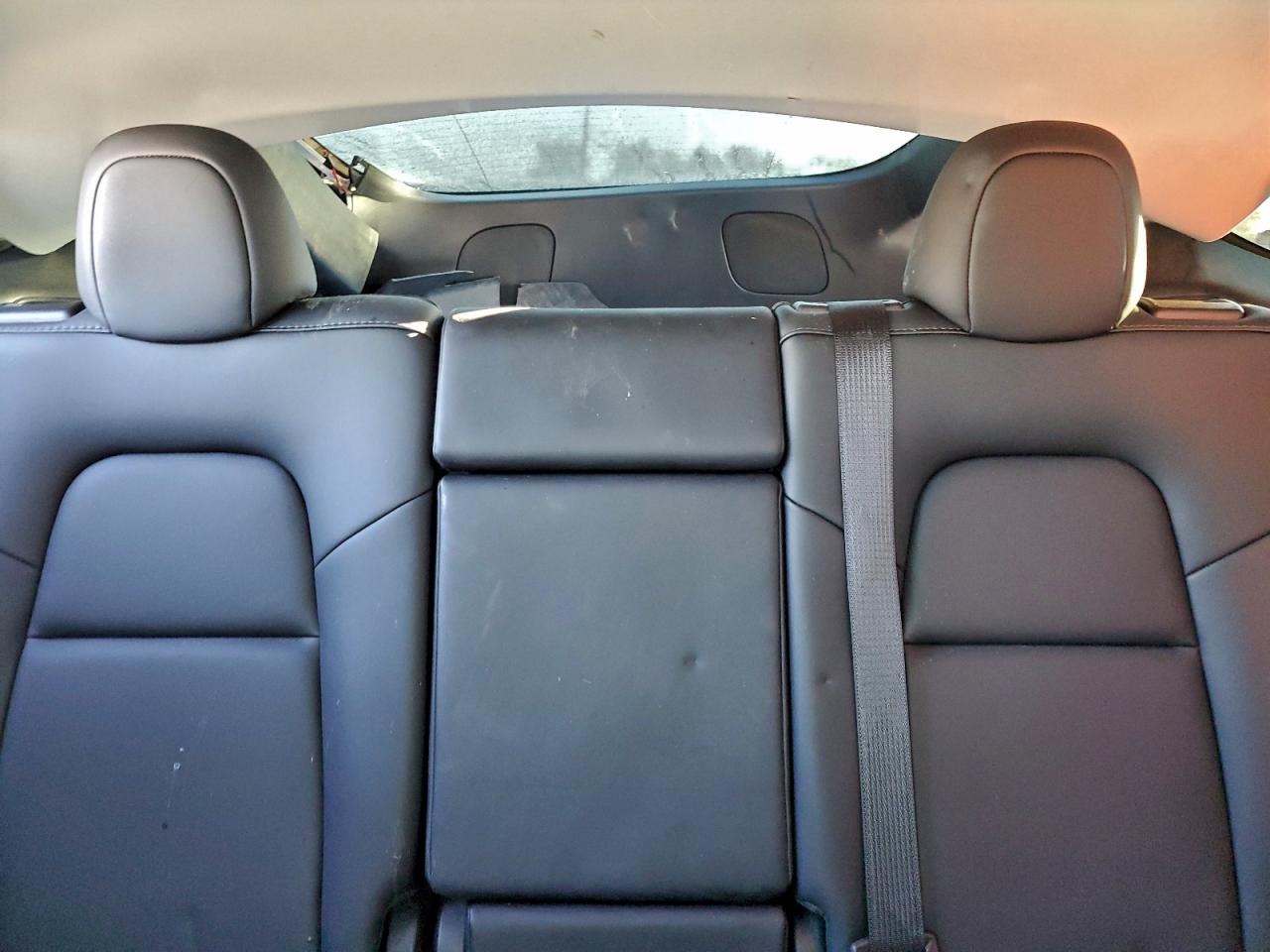 2025 Tesla Model Y VIN: 7SAYGDED5SF276022 Lot: 93822435